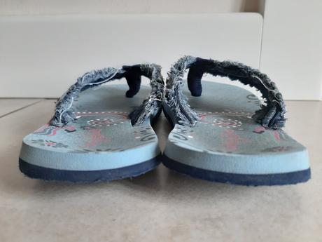 Žabky funky girls, baťa,32