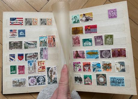 Známky s albumom za 15euro,