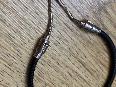 Pandora čierny koženy naramok, pandora