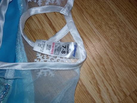 Karnevalové šaty., 