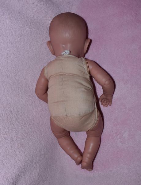 Spiaca m.llorens bábika, 