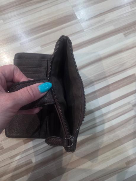 Dámska peňaženka, 