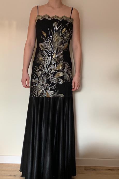 Spoločenské šaty, m