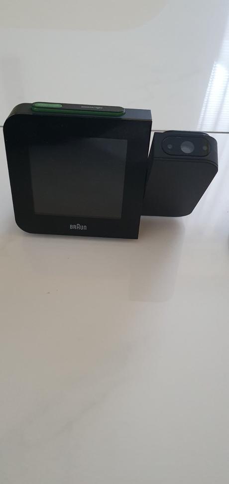 Digitálny projekčný budík braun eb0115, 