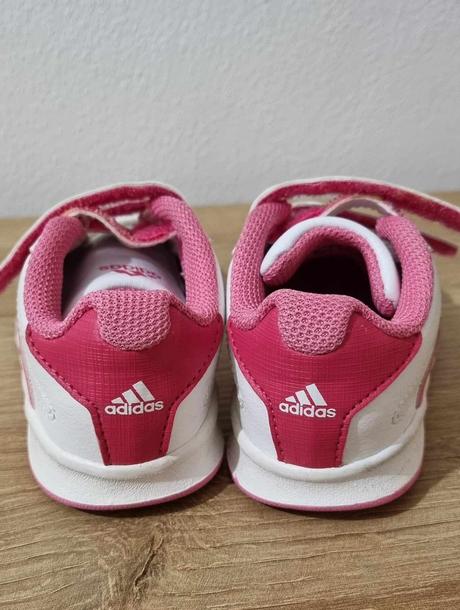 Botasky adidas v.22, adidas,22