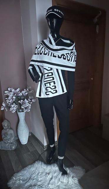 Veľký hrubší obojstranný šál zn. guess originál, guess