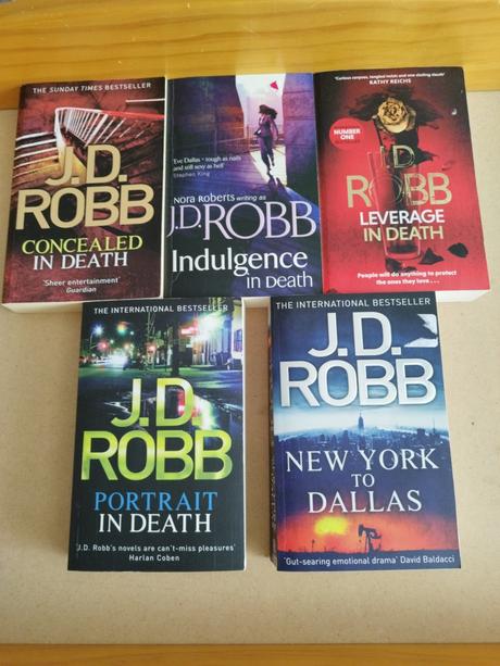 J d robb v anglictine xs24,