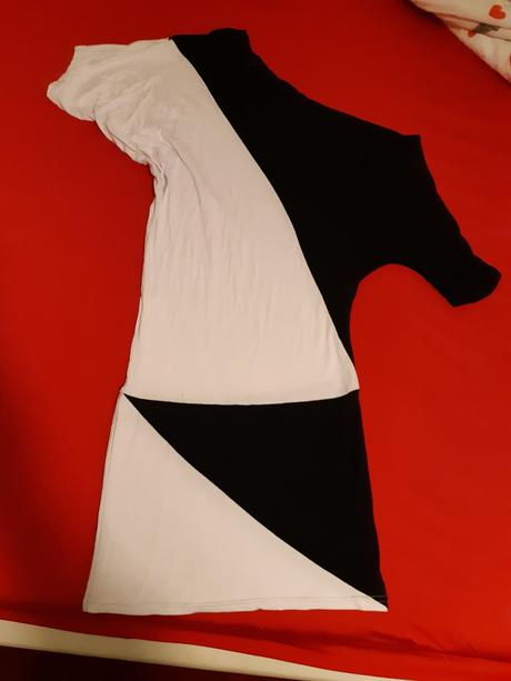 Asymetrické tričko, m