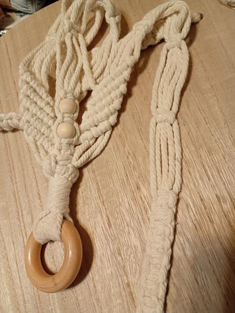 Macramé booho zavesná polica,