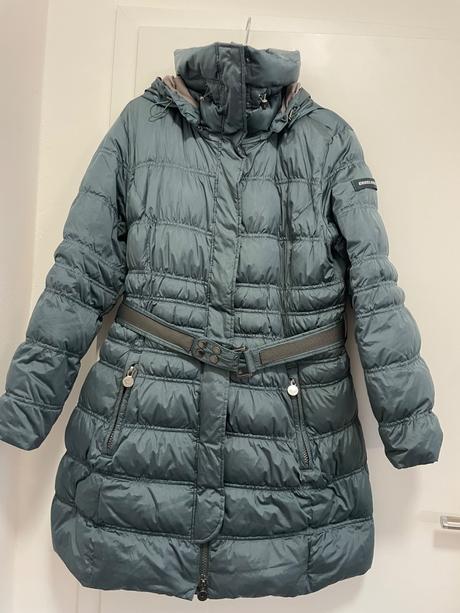 Krásny vetrovkový kabát od betty barclay, 46