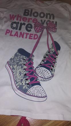 Moderné tričko takmer nenosené 122-128, 122