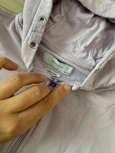 Lila mikinka, reserved,146