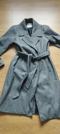 House kabát, house,42