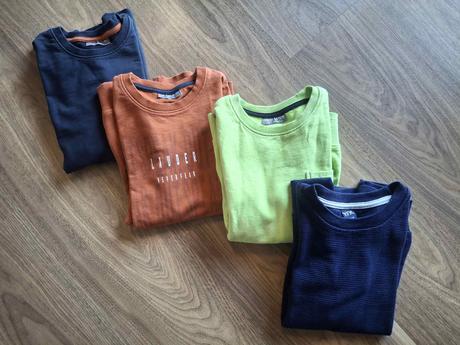 Krásne mikiny  134/140, 134