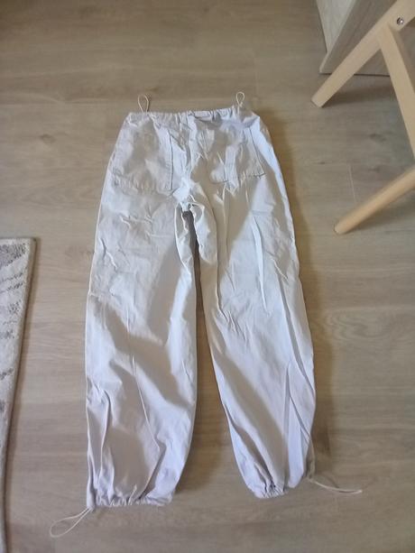 Parasut.lahke nohavice trendy, gate,xs