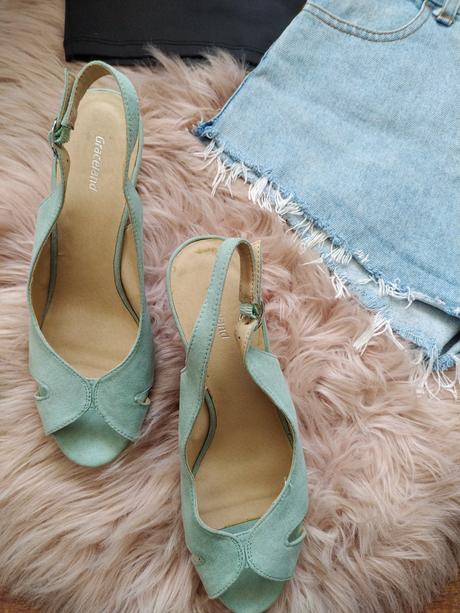 Slabo zelené sandálky, 41
