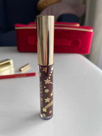 Lesk estee lauder,