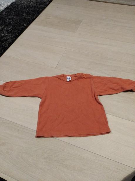 Oranžové tričko, 80