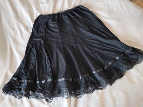 Sukňa s krajkou, xl