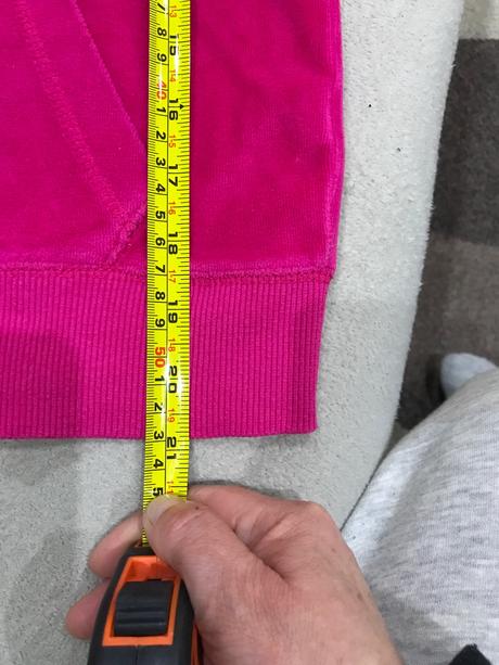 Zamatová mikina, 158