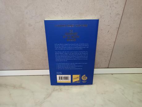 Sherlock holmes escape book -,