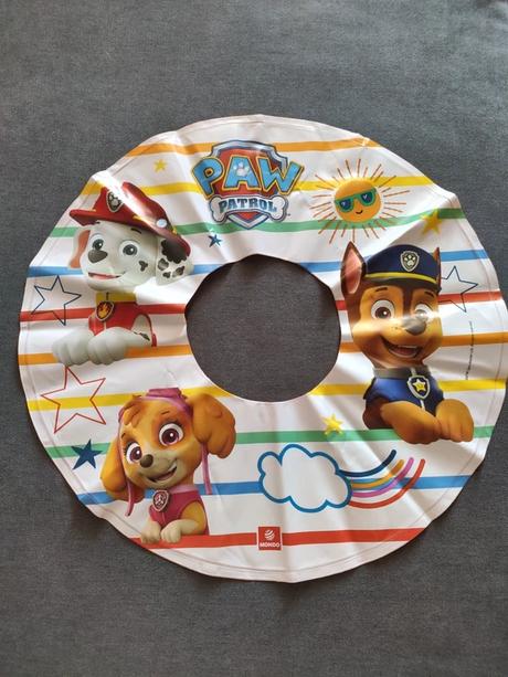 Plávajúce koleso paw patrol,