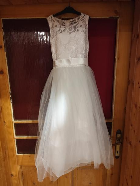 Šaty na 1.sväte/ pre družičku, 140