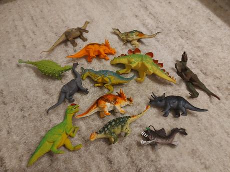 Dinosaury - cena za kus, 