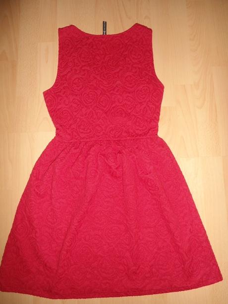 Hrubsie cervene saty, stradivarius,m