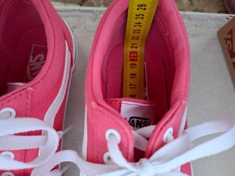 Predám vás pláštenka veľ.34, vans,34