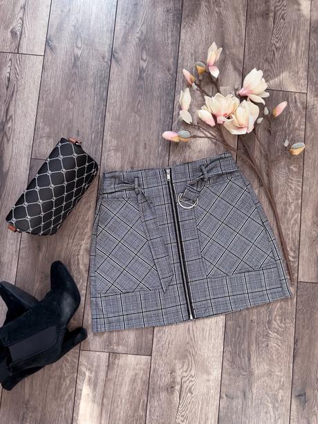 Sukňa stradivarius, stradivarius,m