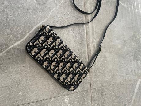 Kabelka na telefón, 