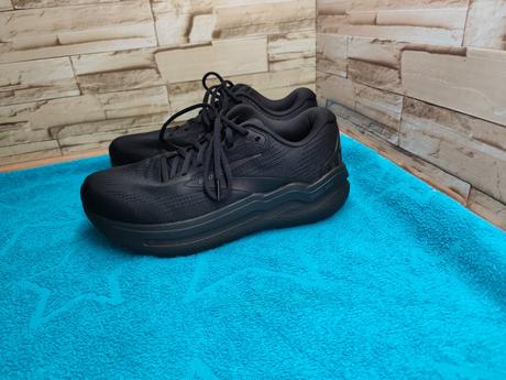 Brooks 42 - čierna bežecká obuv, 42