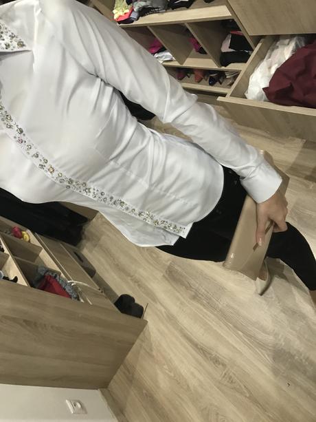 Absolutne dokonala, kamienkova kosela, river island,s