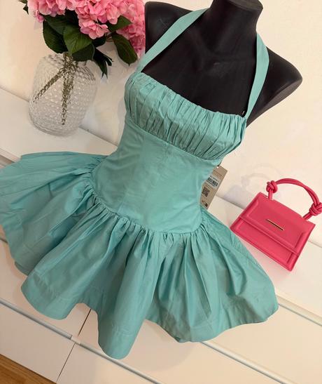 Úplne nádherné, nové šaty značky oh polly, 36