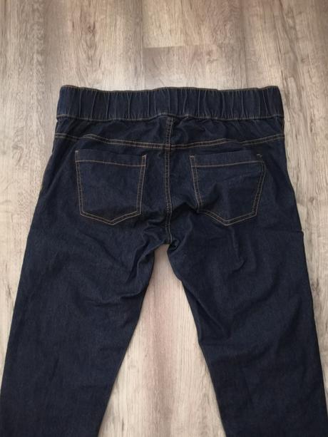 Dámske džegínsy, 44