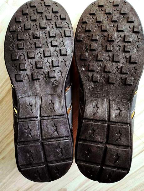 Čierno zlaté botasky, v. 40/41, 42