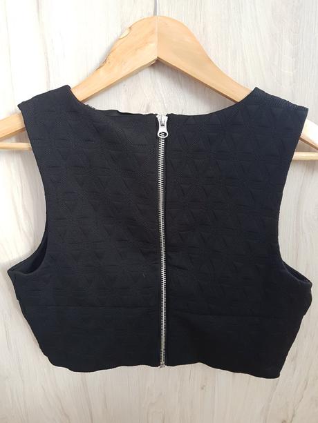 Čierny crop top, m