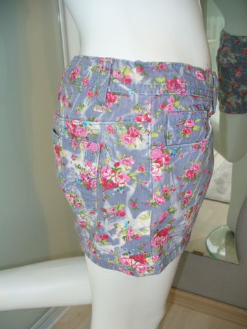 Kvetinkové kraťasy 134/140, 134