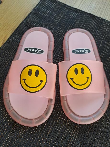 Nenosené svietiace šlapky, 30