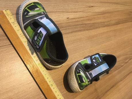 Tenisky na suchy zips, 26