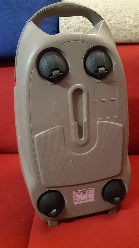 Predám vysavač rowenta model ro6477a funkčný., rowenta