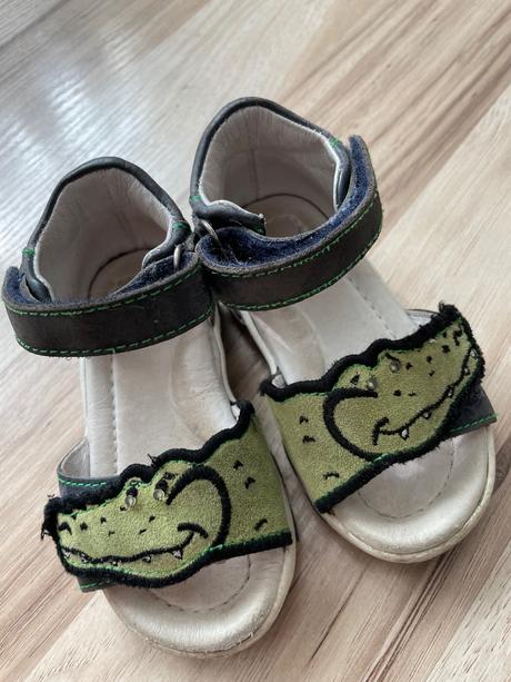 Sandále, d.d.step,22