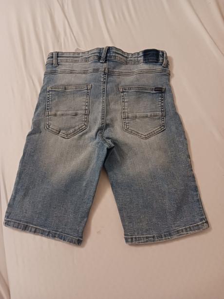 Trištvrťáky, zara,152