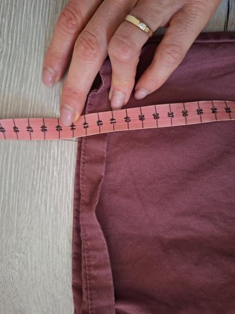 Elegantne kratasy 2ks, reserved,146