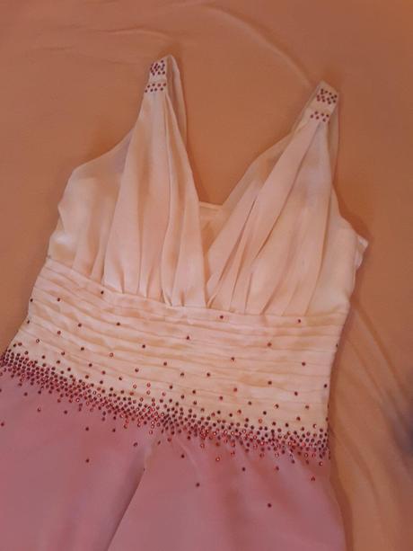 Dlhé spoločenské šaty, m