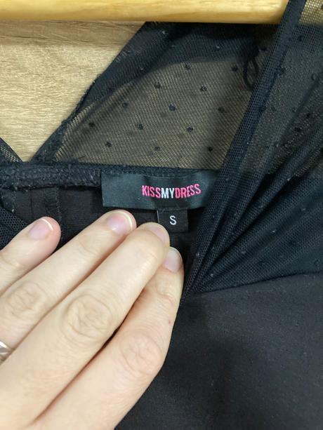Čierne šaty s, 36