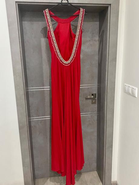 Vysoko elegantne saty od americkeho modneho navrha, s