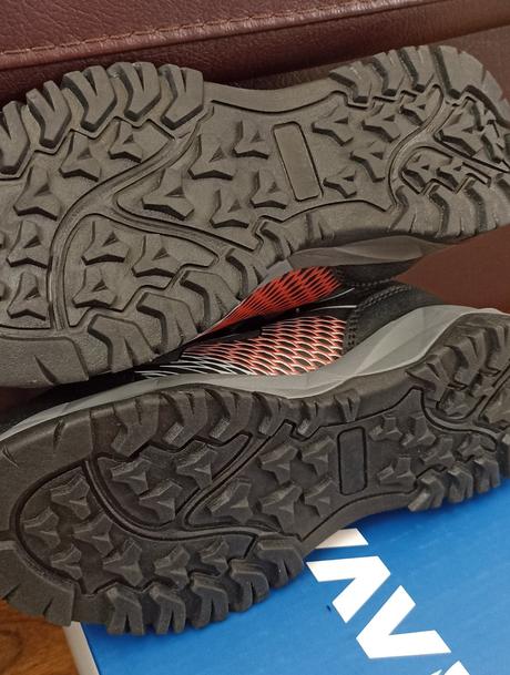 Outdoorové softšelové tenisky navaho, 33