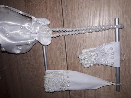 Saty na prve sväté prijímanie, 140